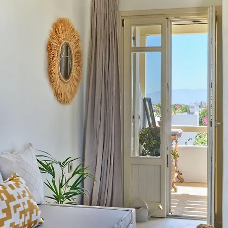 Paria * Naousa (Paros)